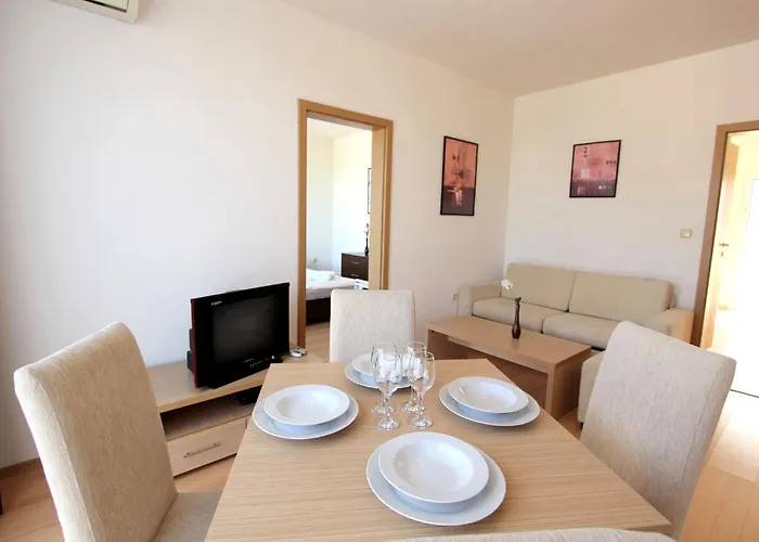 Seaside 1 Bedroom With Balcony, Max 4 Guests Apartament *