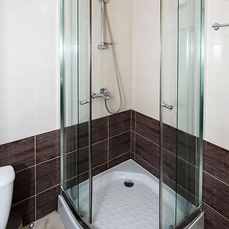 Seaside 1 Bedroom With Balcony, Max 4 Guests Apartment
